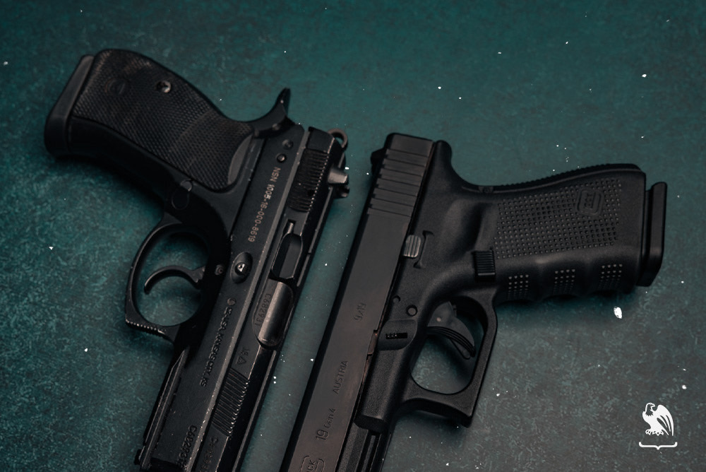 Glock 19 vs CZ P01 - Barrel View Angle